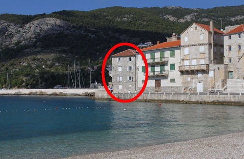 Komiza Apartment | Studio flat with terrace and sea view Komiža, Vis (AS-9703-b)