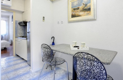 Borak Apartment | Studio flat with terrace and sea view Omiš (AS-20906-a)