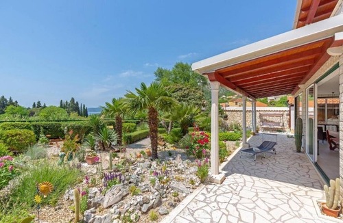 Trsteno Apartment | Studio flat with terrace and sea view Trsteno, Dubrovnik (AS-9107-b)