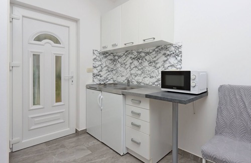 Mundanije Apartment | Studio flat with terrace Mundanije, Rab (AS-21543-a)