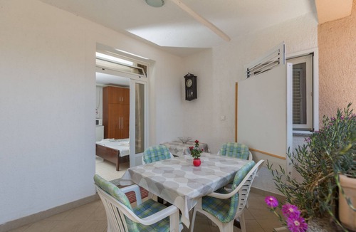 Tar-Vabriga Apartment | Studio flat with terrace Tar, Poreč (AS-6948-a)