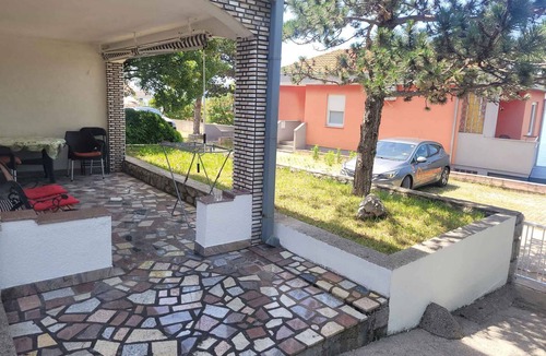 Klenovica Apartment | Studio mit Klimaanlage und Terrasse