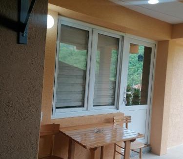 Ribarska Banja Apartment | Studio sa francuskim i pomoćnim ležajem - Romansa