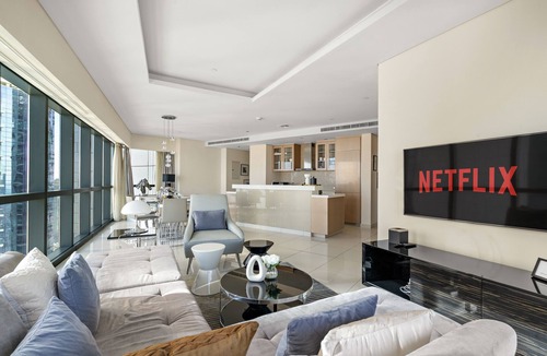 Business Bay Apartment | Stunning 3BD in Business Bay with Burj Khalifa View