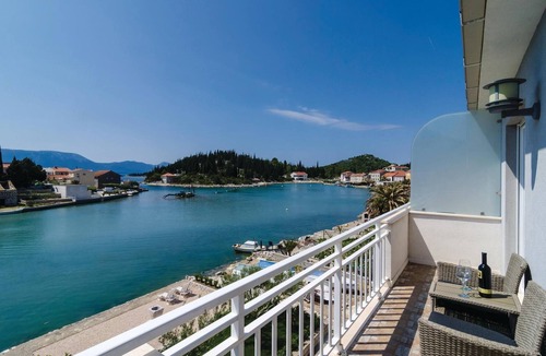 Blace Apartment | Stunning apartment in Blace with WiFi