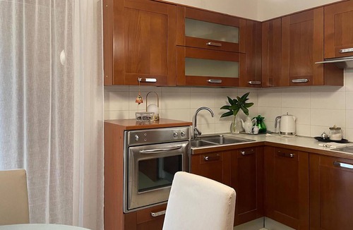 Gdinj Apartment | Stunning apartment in Gdinj with WiFi