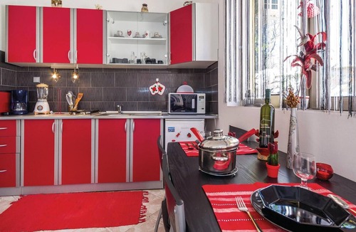 Baric Draga Apartment | Stunning apartment in Karlobag with WiFi
