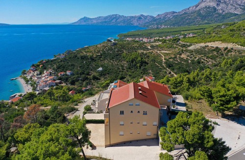Bratus Apartment | Stunning apartment in Krvavica