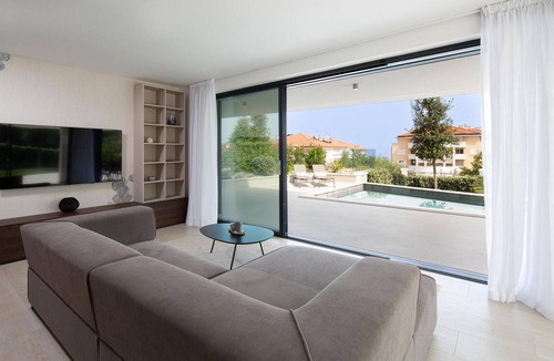 Zidarici Apartment | Stunning apartment in Malinska