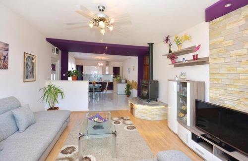 Srinjine Apartment | Stunning apartment in Srinjine