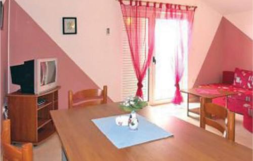 Klenovica Apartment | Stunning Apartment In Klenovica