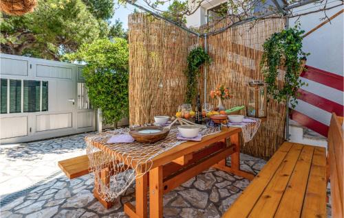 Kosljun Apartment | Stunning Apartment In Kosljun With Wifi