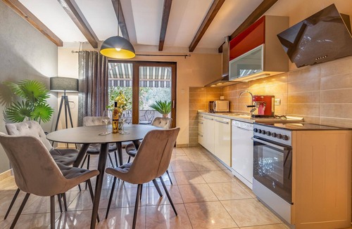 Sveta Nedelja Apartment | Stunning apartment in Labin with WiFi