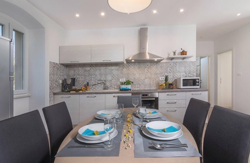 Sveta Nedelja Apartment | Stunning apartment in Labin with sauna