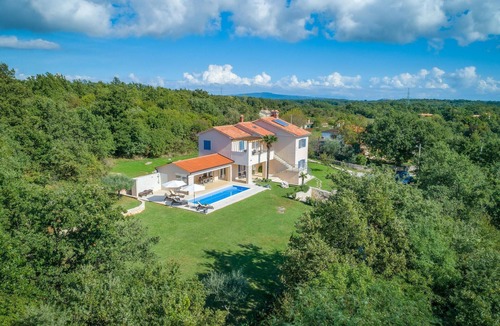 Sveta Nedelja Apartment | Stunning apartment in Labin with sauna