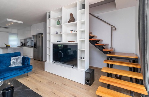 Mihotici Apartment | Stunning apartment in Pobri