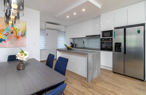 Mihotici Apartment | Stunning apartment in Pobri