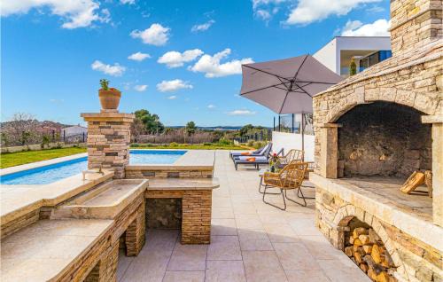 Stinjan Apartment | Stunning Apartment In Pula With Swimming Pool