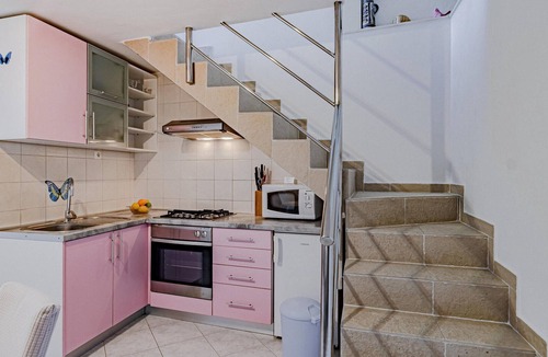 Racisce Apartment | Stunning apartment in Racisce with WiFi