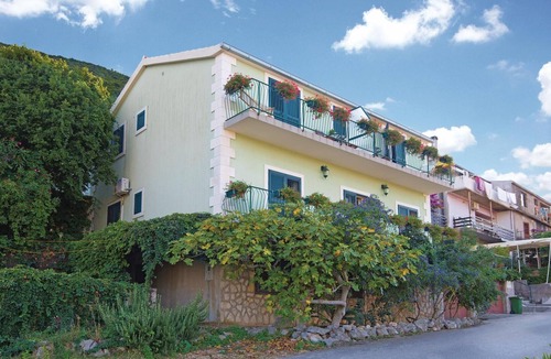 Trpanj Apartment | Stunning apartment in Trpanj