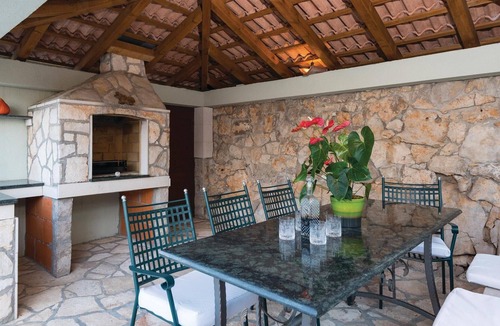 Trpanj Apartment | Stunning apartment in Trpanj