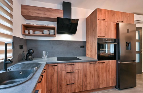 Ludbreg House | Stunning home in Vinogradi Ludbreski