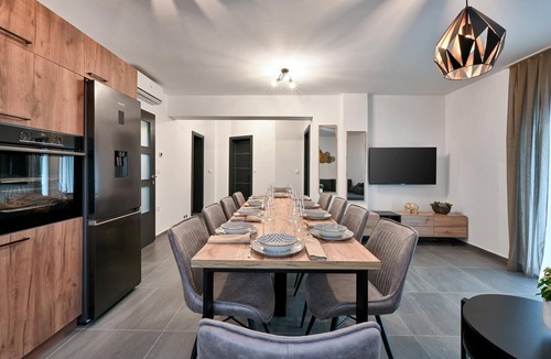 Ludbreg House | Stunning home in Vinogradi Ludbreski