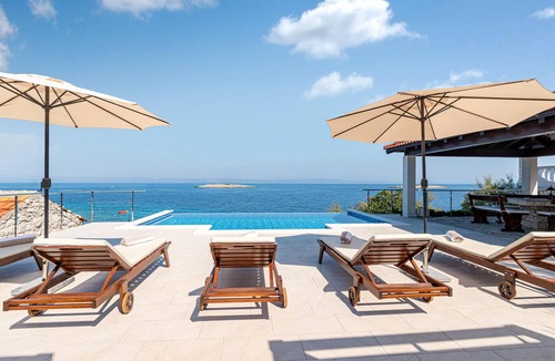 Prigradica House | Stunning home in Blato with WiFi