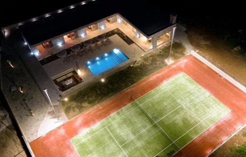 Dicmo House | Stunning Home In Dicmo