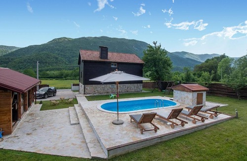 Gospic House | Stunning home in Gospic
