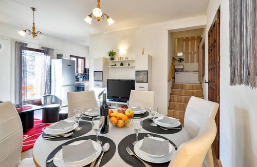Karlovac House | Stunning home in Gornje Stative
