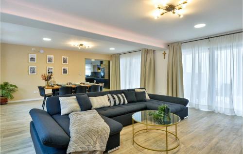 Klostar Ivanic House | Stunning Home In Klostar Ivanic