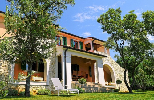 Stanisovi House | Stunning home in Koromacno with swimming pool