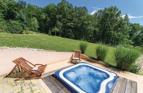 Krasic House | Stunning home in Krasic with sauna