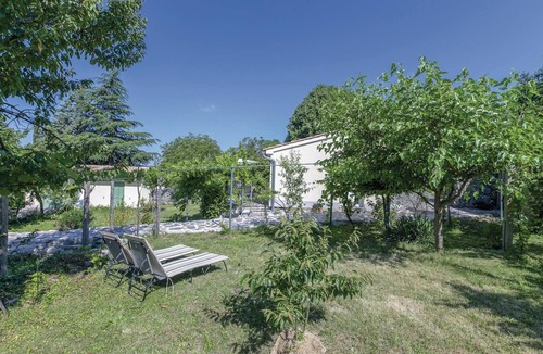 Lupoglav House | Stunning home in Lupoglav with WiFi