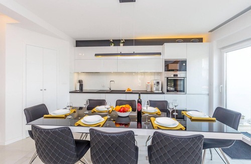 Malinska House | Stunning home in Malinska with sauna