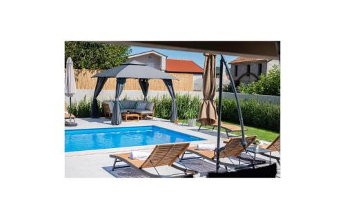 Metkovic House | Stunning Home In Metkovic