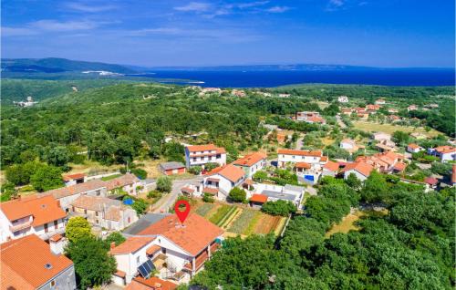 Mali Vareski House | Stunning Home In Peruski
