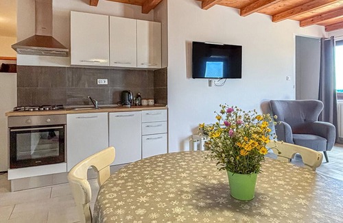 Buzet House | Stunning home in Pocekaji