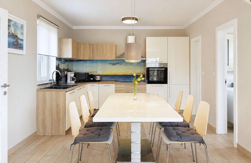 Mugeba House | Stunning home in Porec