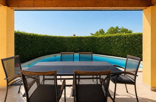 Mugeba House | Stunning home in Porec
