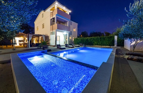 Velim House | Stunning home in Radasinovci