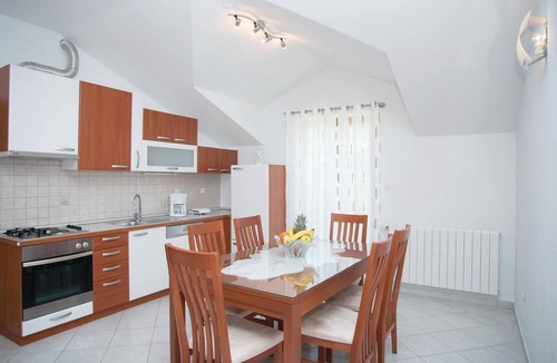 Rastovac House | Stunning home in Rastovac