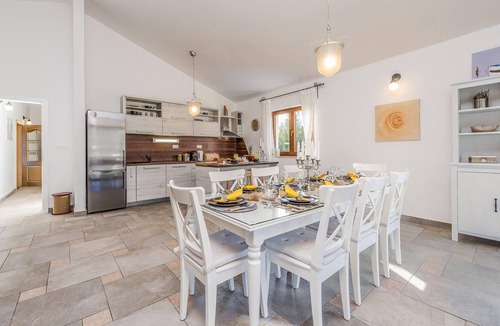 Rovanjska House | Stunning home in Rovanjska