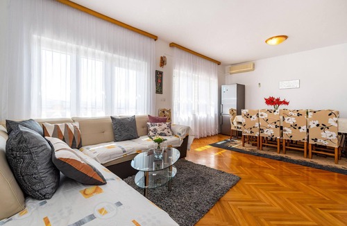 Rovanjska House | Stunning home in Rovanjska
