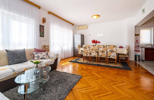 Rovanjska House | Stunning home in Rovanjska