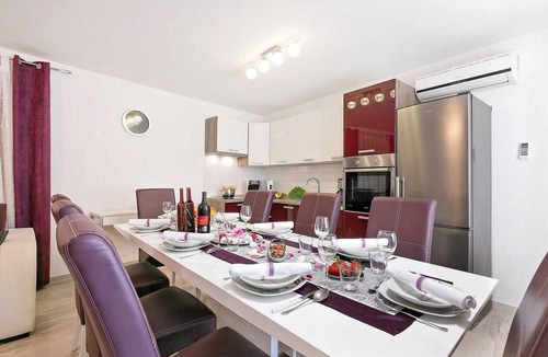 Rovinjsko Selo House | Stunning home in Rovinj with private swimming pool, can be inside or outside