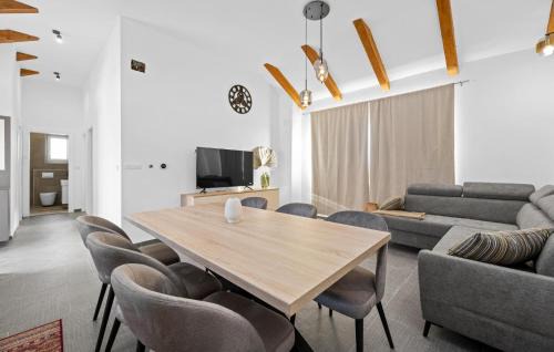 Bribir House | Stunning Home In Skradin
