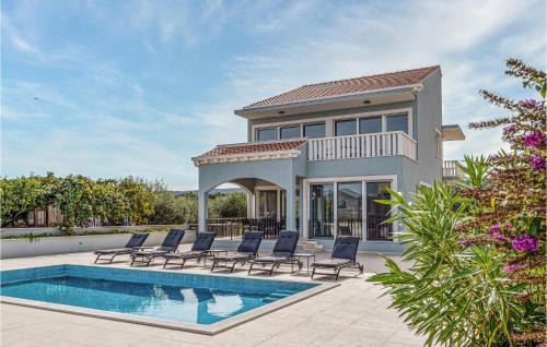 Janjina House | Stunning Home In Sreser