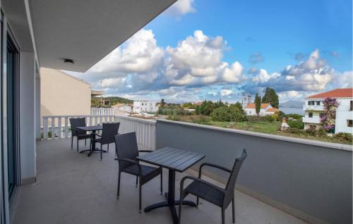 Janjina House | Stunning Home In Sreser